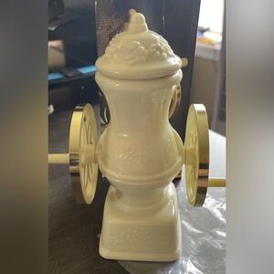 Vintage Avon Country Store Coffee Mill Decanter Bird of Paradise Cologne In box